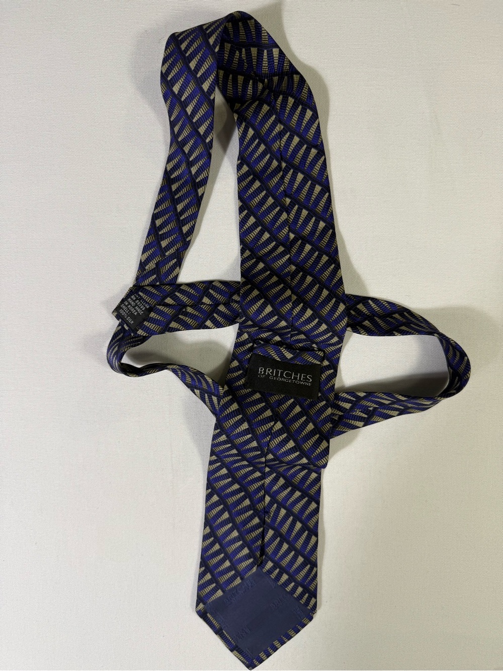 Britches Men's Navy and Gold Diagonal Pattern Silk Tie